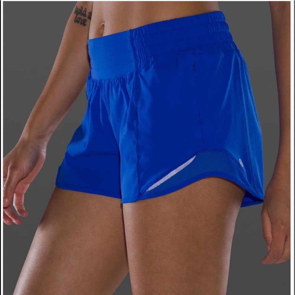 NWT size 6 Lululemon shorty Hot Booty shorts! 🔥